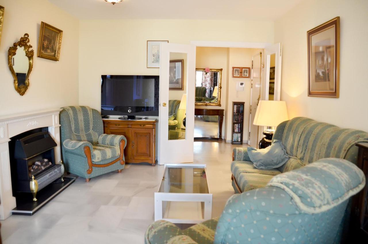Carihuela Playa Apartment Torremolinos Ngoại thất bức ảnh